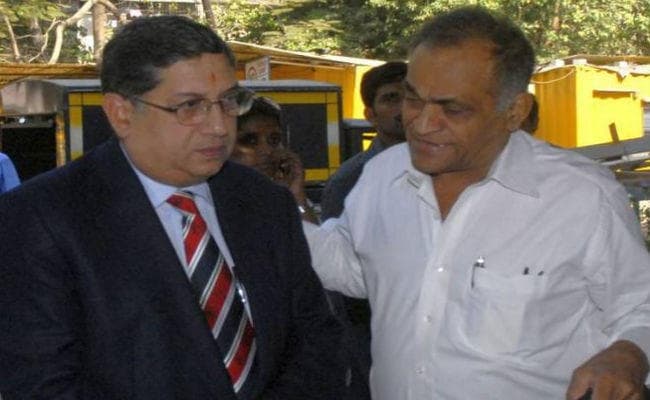 सुप्रीम कोर्ट ने श्रीनिवासन व निरंजन शाह को बीसीसीआइ की विशेष आमसभा में शामिल होने से रोका