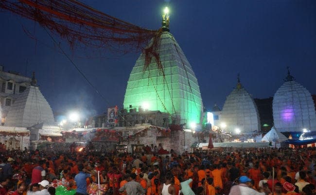 बाबा धाम LIVE : शाम 7.30 बजे देखें तीसरी सोमवारी पर देवघर से बाबा वैद्यनाथ की महाआरती VIDEO