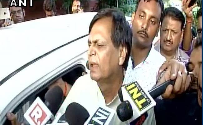 बिहार की राजनीति : शरद से मिलने के बाद बोले अली अनवर, नीतीश का फैसला कठिन व क्रूर