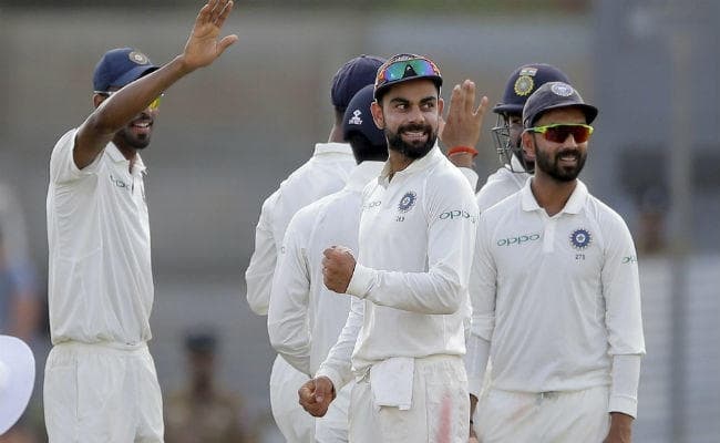 INDvsSL : बल्लेबाजों के बाद गेंदबाजों ने दिखाया कमाल, भारत का विशाल स्कोर, श्रीलंका लड़खड़ाया