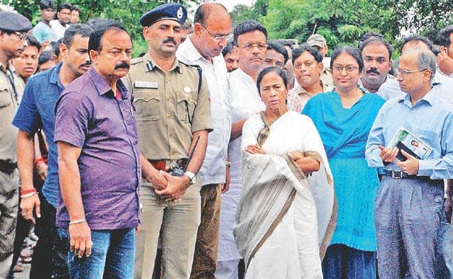 बाढ़ से अब तक 16 लोगों की मौत