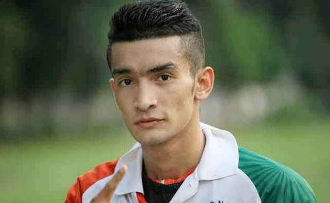 शिव थापा, मनोज को चेक मुक्केबाजी टूर्नामेंट में स्वर्ण