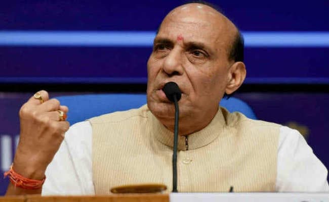 राजनाथ ने केरल के मुख्यमंत्री से फोन पर की बात, राजनीतिक हिंसा को अस्वीकार्य बताया