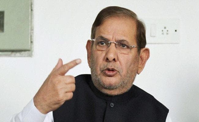 शरद यादव के बहाने बिहार में सियासत का ‘प्लान बी’ तैयार करने में जुटे लालू, दिया निमंत्रण