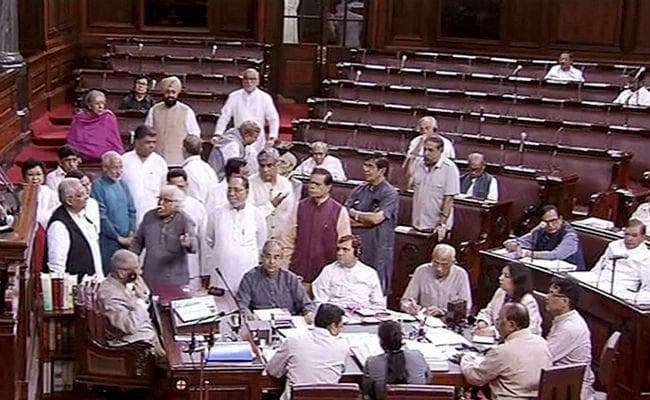 एलपीजी सब्सिडी खत्म करने का मामला सदन में गूंजा, हुई जमकर नारेबाजी