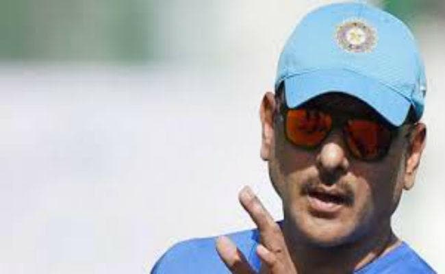 बड़े नामों से अधिक उपलब्धियां हासिल की हैं विराट की टीम ने : शास्त्री बड़े नामों से अधिक उपलब्धियां हासिल की हैं विराट की टीम ने : शास्त्री