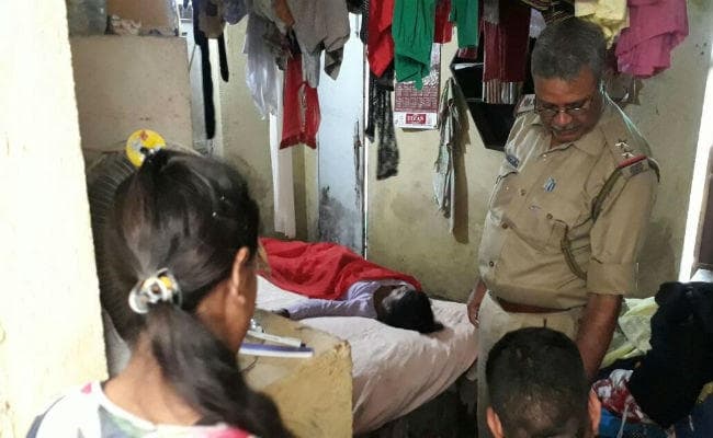 रांची : अपार्टमेंट में दुपट्टे से लटका मिला युवती का शव, आत्महत्या की आशंका