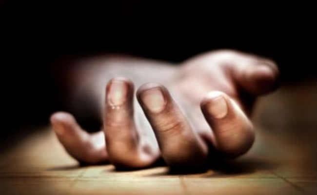आपसी विवाद में युवक की टांगी से काटकर हत्या