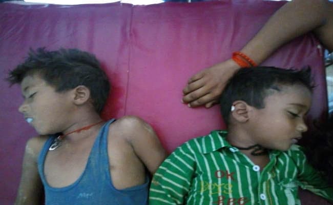 एक दूसरे को बचाने की कोशिश में एक साथ डूब गये तीन भाई