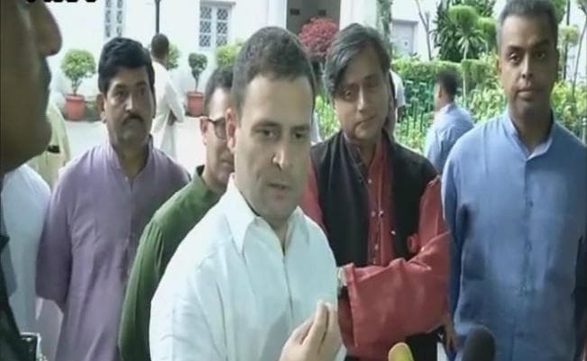 कांग्रेस अध्यक्ष बनने की सुगबुगाहट के बीच राहुल गांधी करेंगे कांग्रेस का मेकओवर