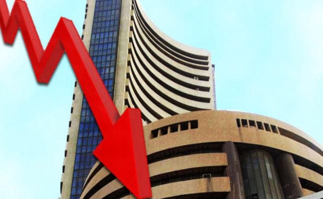 शेयर बाजारों में लगातार दूसरे दिन गिरावट, बैंकों के शेयर और टूटे