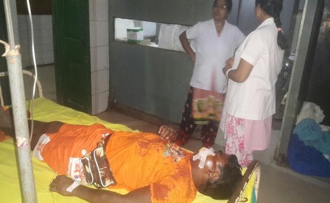 कांवरिया से लदी पिकअप वैन पलटी, 2 की मौत, आधा दर्जन घायल