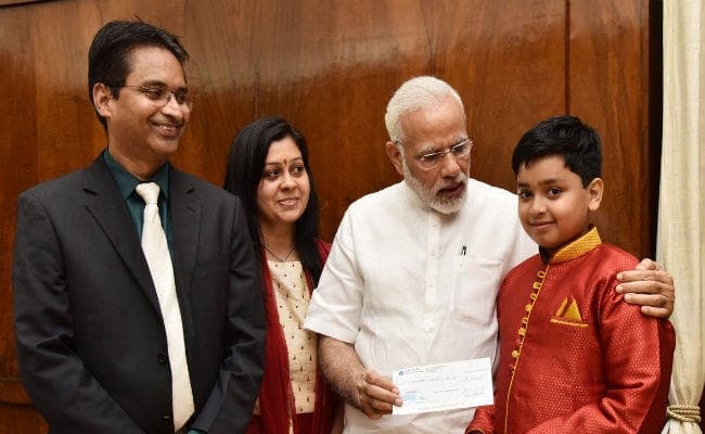 तीन क्लास के बच्चे ने पुरस्कार में जीती राशि सेना के कल्याण कोष में दान कर दी