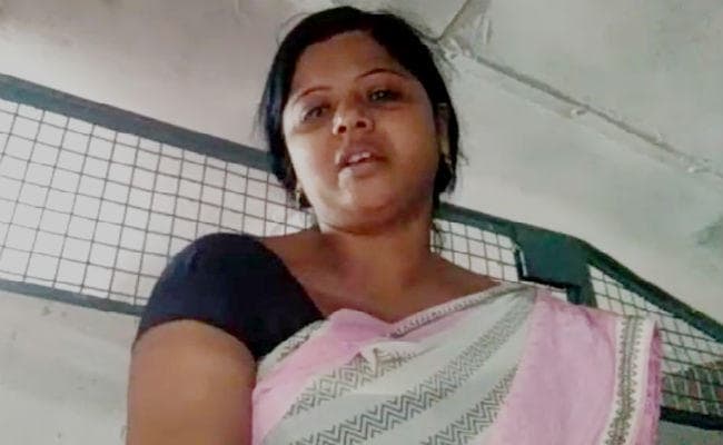 फफक कर रो पड़ी ट्रेन में छिनतई की शिकार महिला, शिकायत के पांच घंटे बाद पहुंची पुलिस, देखें वीडियो