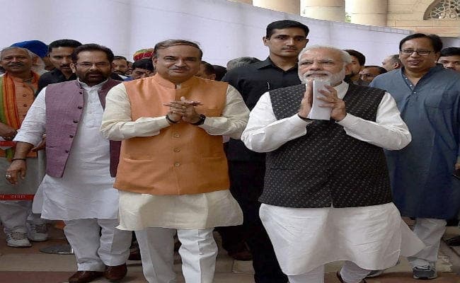 एकमात्र बातचीत से ही खत्म हो सकता है आपसी तनावः पीएम मोदी