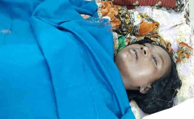 #Negligence : मां को बचा न सके, बच्चे को मरा बता कर फेंकने जा रहे थे डॉक्टर