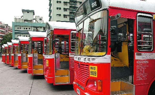 मुंबई में बेस्ट बसों के कर्मचारी हड़ताल पर, नियमित यात्री हुए खासे परेशान