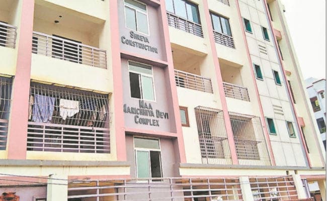 बड़ा खुलासा : अटैचमेंट के डर से राबड़ी देवी ने बालू माफिया को एक दिन में बेचे तीन फ्लैट