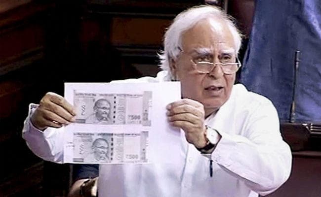 कांग्रेस का आरोप : दो तरह के नोट छापकर मोदी सरकार ने किया देश का सबसे बड़ा घोटाला