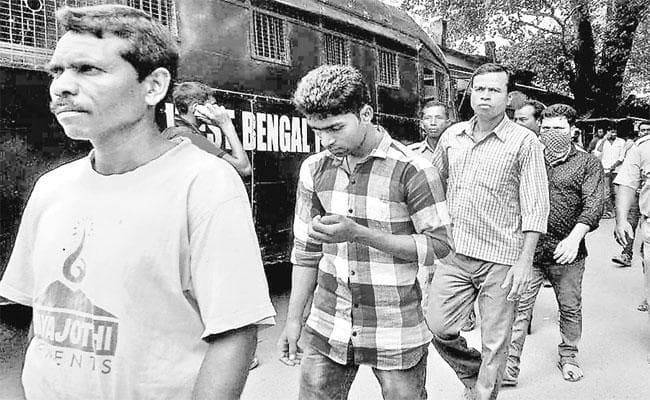 सख्ती: आदिवासी गर्भवती महिला का सिर मुड़वाने के मामले में कार्रवाई, गांव के तीन दबंग गिरफ्तार