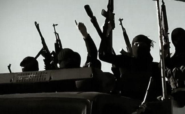 कश्मीर में आतंकियों ने दी चेतावनी, 15 अगस्त के कार्यक्रमों से दूर रहे लड़कियां