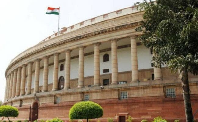 लोकसभा में मजदूरी संहिता विधेयक 2017 पेश, 40 करोड़ श्रमिको को होगा सीधा फायदा