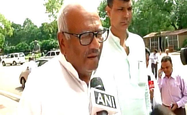 अली अनवर के साथ खड़ा होना, पार्टी विराेधी गतिविधियों में शामिल : वशिष्ठ नारायण सिंह