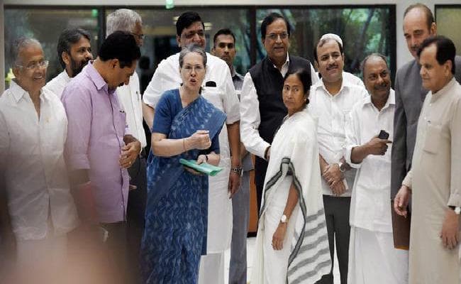 नरेंद्र मोदी और भाजपा को सत्ता से बेदखल करने के लिए ममता को लेफ्ट भी मंजूर