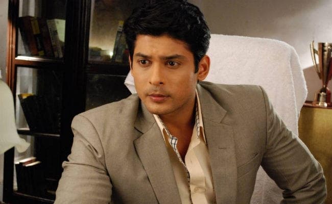 फिर सुर्खियों में सिद्धार्थ शुक्‍ला, शो में वापसी की राहें हुई मुश्किल