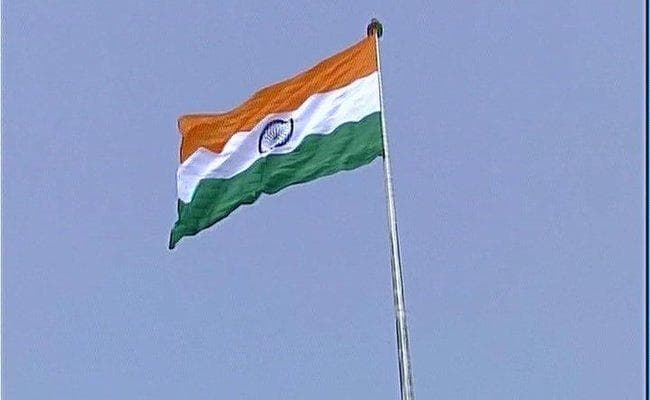 इस्लमाबाद से दिखता है भारत का सबसे ऊंचा यह तिरंगा, तीन महीने बाद एक बार फिर लहरा रहा....