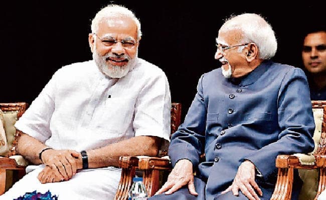 पहचान के पूर्वाग्रह से ग्रस्त समाज