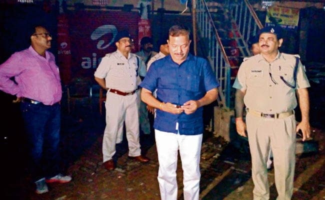 मां के श्राद्ध में जा रहे थे पूर्व विधायक व उपमुख्यमंत्री, काफिले पर हुआ हमला, छह हिरासत में