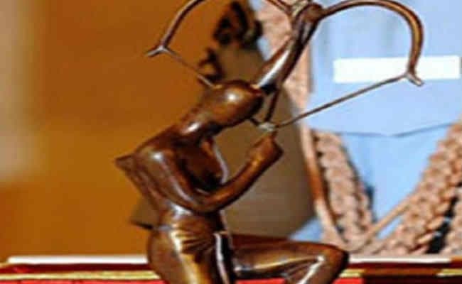 सरकार ने द्रोणाचार्य पुरस्कार सूची में से एक नाम हटाया, अर्जुन पुरस्कारों में कोई बदलाव नहीं