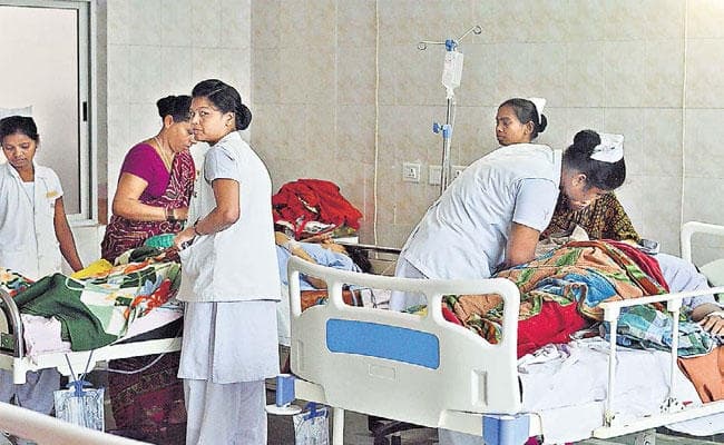 बिहार में प्रसव पीड़ा से बचने के लिए शहरी महिलाएं करा रहीं सर्जरी, चाकू-कैंची के बीच आंखे खोल रहे नवजात