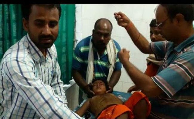 सांसद रंजीत रंजन के काफिले में चल रही गाड़ी ने तीन लोगों को कुचला, दो की हालत गंभीर