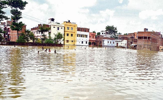 Bihar : बाढ़ से 24 घंटे में 51 और लोगों की मौत, बूढ़ी गंडक में उफान, मुजफ्फरपुर व समस्तीपुर शहर पर खतरा बढ़ा