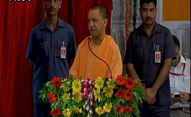 सहारनपुर पहुंचे योगी, बोले अबतक प्रदेश में बिजली सिर्फ पांच जिलों तक सीमित थी