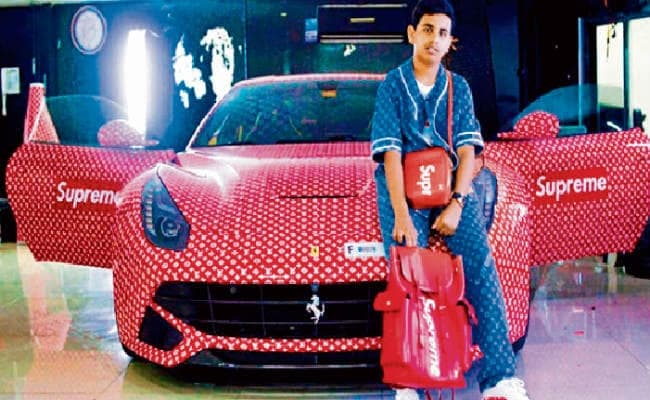 ...जब इस बच्चे को गिफ्ट में मिली फरारी कार