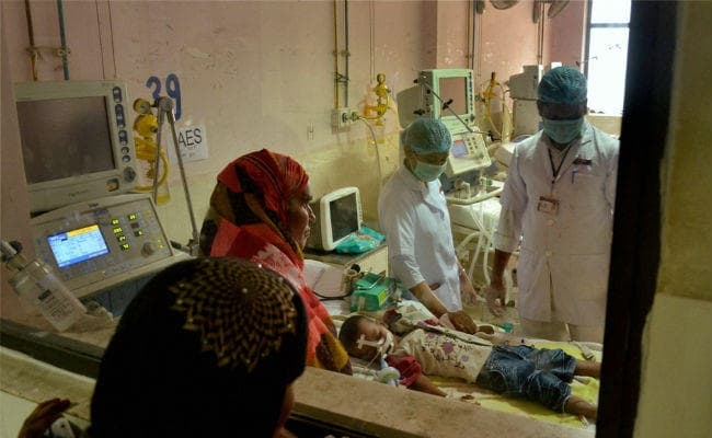 गोरखपुर हादसा : मुख्य सचिव की जांच रिपोर्ट में कॉलेज के प्रिंसिपल और डॉ कफील दोषी, क्रिमिनल केस होगा दर्ज