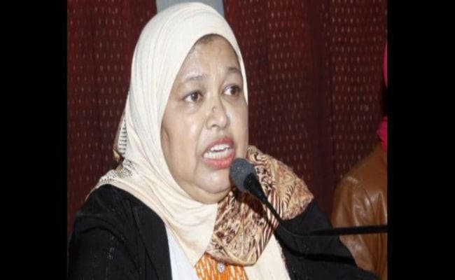 तीन तलाक देने वालों की सजा भी तय करे सुप्रीम कोर्ट : मुस्लिम वूमेन पर्सनल लॉ बोर्ड