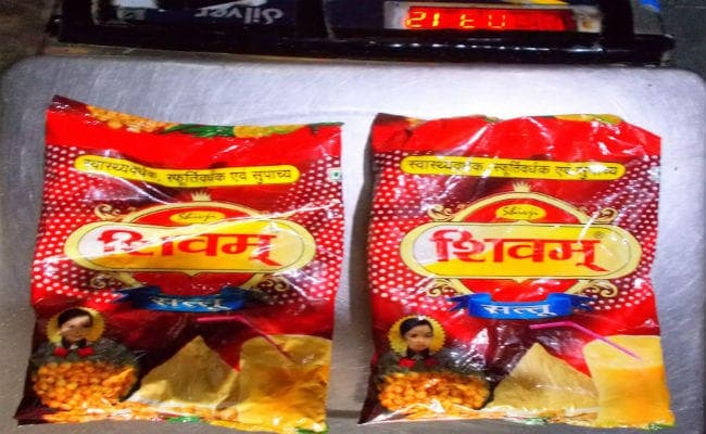 सहरसा में बाढ़ राहत पैकेट में घोटाला, 500 ग्राम की जगह हर पैकेट में करीब 300 ग्राम सत्तू