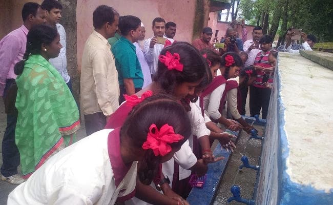 #झारखंड : लोहरदगा के 353 गांव के हर घर में शौचालय, जिला खुले में शौच से मुक्त, पूर्वी भारत का पहला जिला बना