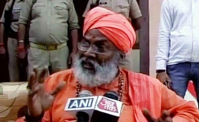 राम रहीम के समर्थन में आये साक्षी महाराज, कहा, समर्थकों की सुनी जाये, पार्टी ने किया बयान से किनारा