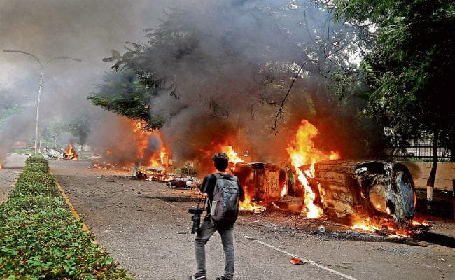 बेहद खतरनाक है डेरा और राजनीति का नापाक गठजोड़..जानिए कहां तक फैला था इसका साम्राज्य