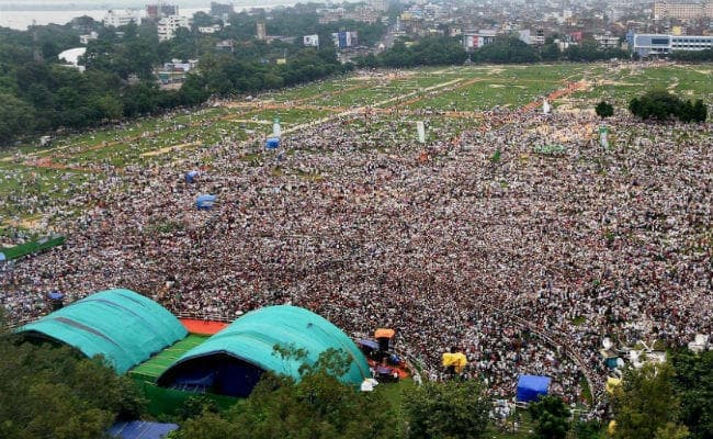 RJD RALLY  : विरोधियों ने लालू की रैली पर कसा तंज, पढ़ें किसने क्या कहा
