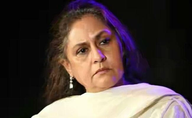 जानें, आखिर जया बच्चन ने पंडित को क्‍यों लगायी फटकार