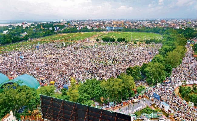 इस रैली से क्या वाकई लालू मजबूत होंगे ?