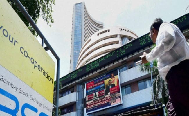 सेंसेक्स निफ्टी में शानदार बढ़त, इन्फोसिस की नयी लीडरशिप से बाजार झूमा