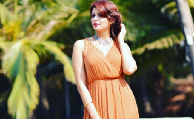 PHOTOS: जरीन खान नहीं, ''हेट स्‍टोरी 4'' में नजर आयेंगी ये पंजाबी कुड़ी...