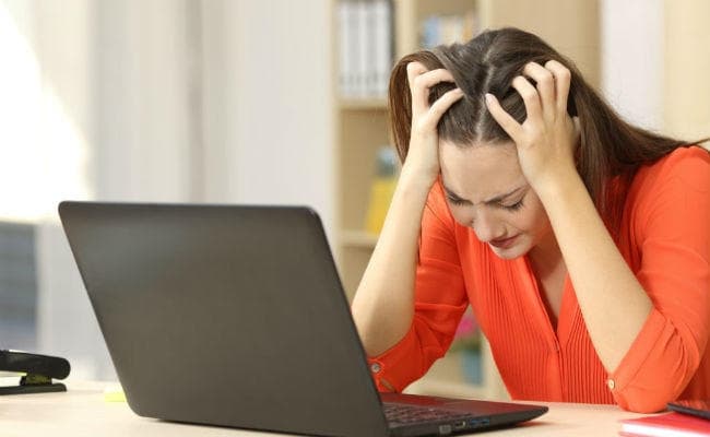 ऑस्ट्रेलिया : सोशल मीडिया के कारण 40 फीसदी महिलाएं अवसाद की शिकार